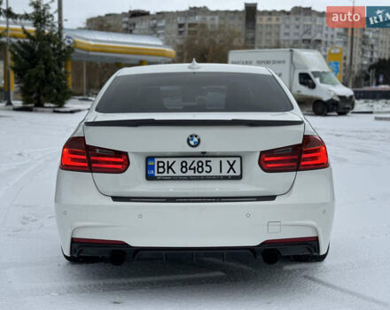 Білий БМВ 3 Серія, об'ємом двигуна 2 л та пробігом 243 тис. км за 16400 $, фото 9 на Automoto.ua