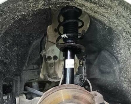 Білий БМВ 3 Серія, об'ємом двигуна 2 л та пробігом 189 тис. км за 15500 $, фото 73 на Automoto.ua