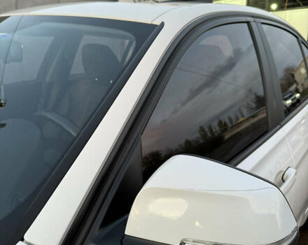 Белый БМВ 3 Серия, объемом двигателя 3 л и пробегом 184 тыс. км за 17000 $, фото 15 на Automoto.ua