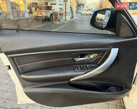 Білий БМВ 3 Серія, об'ємом двигуна 2 л та пробігом 185 тис. км за 14000 $, фото 19 на Automoto.ua