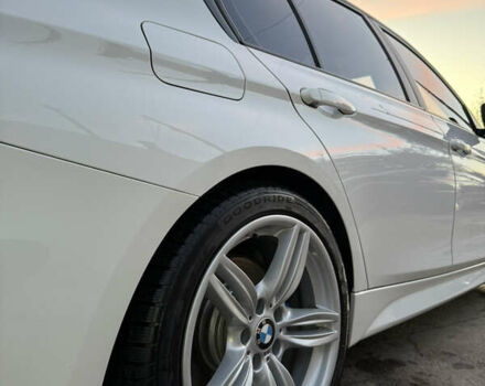 Белый БМВ 3 Серия, объемом двигателя 3 л и пробегом 184 тыс. км за 17000 $, фото 7 на Automoto.ua