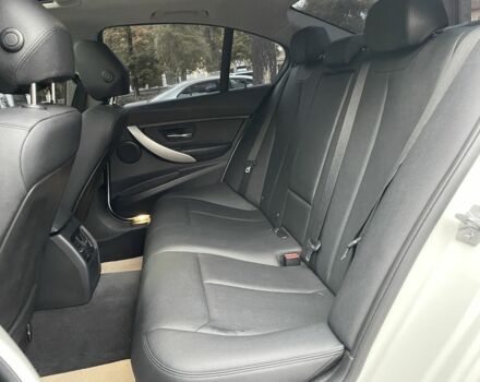 Белый БМВ 3 Серия, объемом двигателя 2 л и пробегом 219 тыс. км за 11000 $, фото 12 на Automoto.ua