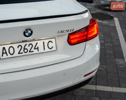 Белый БМВ 3 Серия, объемом двигателя 2 л и пробегом 140 тыс. км за 12500 $, фото 5 на Automoto.ua