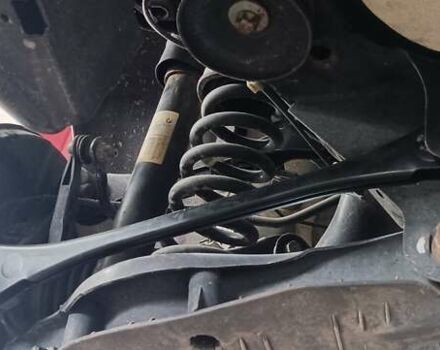 Білий БМВ 3 Серія, об'ємом двигуна 2 л та пробігом 189 тис. км за 15500 $, фото 69 на Automoto.ua