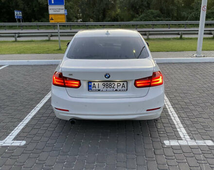 Білий БМВ 3 Серія, об'ємом двигуна 2 л та пробігом 200 тис. км за 11000 $, фото 1 на Automoto.ua