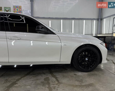 Белый БМВ 3 Серия, объемом двигателя 2 л и пробегом 209 тыс. км за 13999 $, фото 24 на Automoto.ua