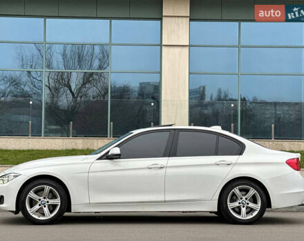 Белый БМВ 3 Серия, объемом двигателя 2 л и пробегом 110 тыс. км за 13300 $, фото 2 на Automoto.ua