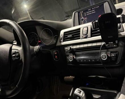 Білий БМВ 3 Серія, об'ємом двигуна 2 л та пробігом 109 тис. км за 12500 $, фото 12 на Automoto.ua