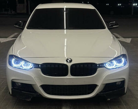 БМВ 3 Серия 2013 в Днепре (Днепропетровске) на Automoto.ua Белый БМВ 3 Серия, объемом двигателя 2 л и пробегом 210 тыс. км за 13000 $, фото 12 на Automoto.ua