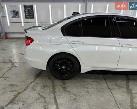 Белый БМВ 3 Серия, объемом двигателя 2 л и пробегом 209 тыс. км за 13999 $, фото 21 на Automoto.ua