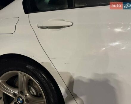 Білий БМВ 3 Серія, об'ємом двигуна 2 л та пробігом 109 тис. км за 12500 $, фото 8 на Automoto.ua