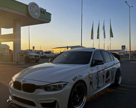 Белый БМВ 3 Серия, объемом двигателя 2 л и пробегом 222 тыс. км за 15000 $, фото 10 на Automoto.ua