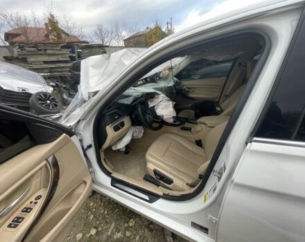 БМВ 3 Серия 2013 в Львове на Automoto.ua Белый БМВ 3 Серия, объемом двигателя 2 л и пробегом 145 тыс. км за 4000 $, фото 4 на Automoto.ua