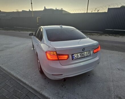 Белый БМВ 3 Серия, объемом двигателя 2 л и пробегом 216 тыс. км за 13000 $, фото 3 на Automoto.ua