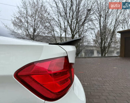 Белый БМВ 3 Серия, объемом двигателя 2 л и пробегом 175 тыс. км за 13999 $, фото 29 на Automoto.ua