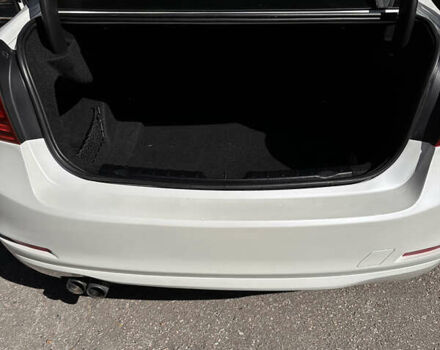 Белый БМВ 3 Серия, объемом двигателя 2 л и пробегом 210 тыс. км за 14500 $, фото 5 на Automoto.ua