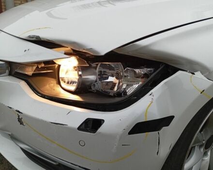 Білий БМВ 3 Серія, об'ємом двигуна 2 л та пробігом 250 тис. км за 7900 $, фото 7 на Automoto.ua