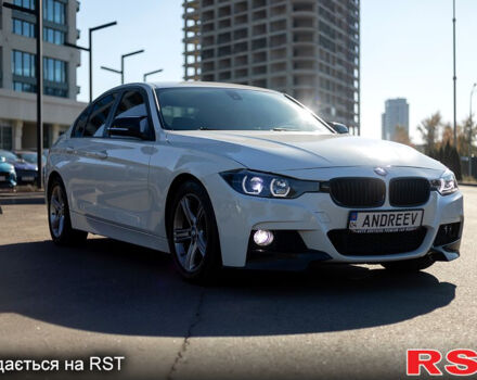 Белый БМВ 3 Серия, объемом двигателя 2 л и пробегом 212 тыс. км за 12300 $, фото 4 на Automoto.ua