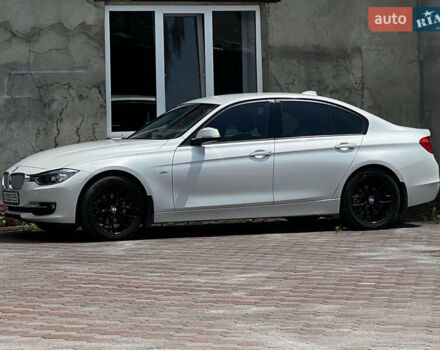 БМВ 3 Серия 2013 в Полонном на Automoto.ua Белый БМВ 3 Серия, объемом двигателя 2 л и пробегом 161 тыс. км за 14800 $, фото 6 на Automoto.ua