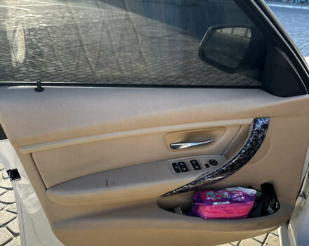 Білий БМВ 3 Серія, об'ємом двигуна 2 л та пробігом 194 тис. км за 10450 $, фото 20 на Automoto.ua