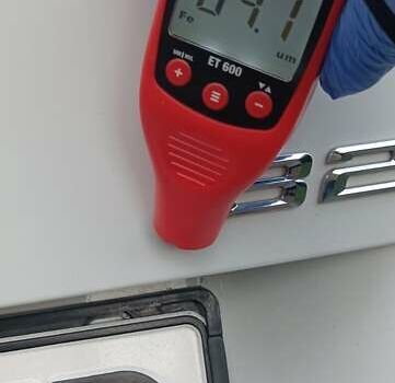 Білий БМВ 3 Серія, об'ємом двигуна 2 л та пробігом 189 тис. км за 15500 $, фото 81 на Automoto.ua