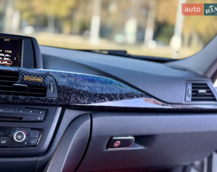 Білий БМВ 3 Серія, об'ємом двигуна 2 л та пробігом 220 тис. км за 14800 $, фото 5 на Automoto.ua