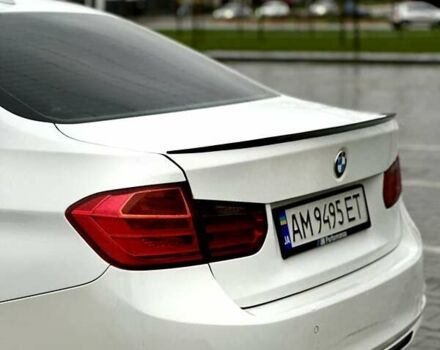 Білий БМВ 3 Серія, об'ємом двигуна 2 л та пробігом 330 тис. км за 13400 $, фото 12 на Automoto.ua