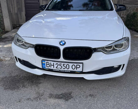 БМВ 3 Серия 2013 в Запорожье на Automoto.ua Белый БМВ 3 Серия, объемом двигателя 2 л и пробегом 183 тыс. км за 12000 $, фото 2 на Automoto.ua