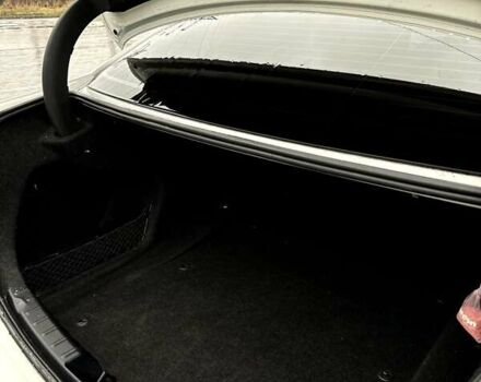 Білий БМВ 3 Серія, об'ємом двигуна 2 л та пробігом 330 тис. км за 13400 $, фото 20 на Automoto.ua