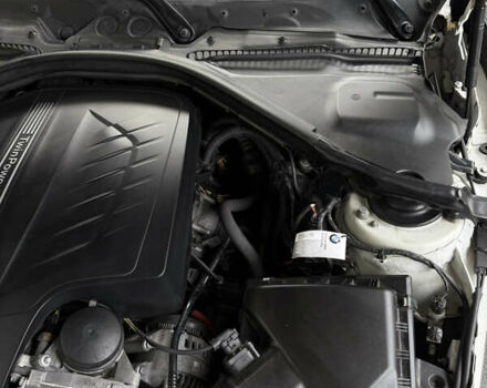 Белый БМВ 3 Серия, объемом двигателя 3 л и пробегом 184 тыс. км за 17000 $, фото 18 на Automoto.ua