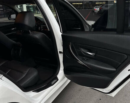 Белый БМВ 3 Серия, объемом двигателя 2 л и пробегом 253 тыс. км за 10950 $, фото 13 на Automoto.ua