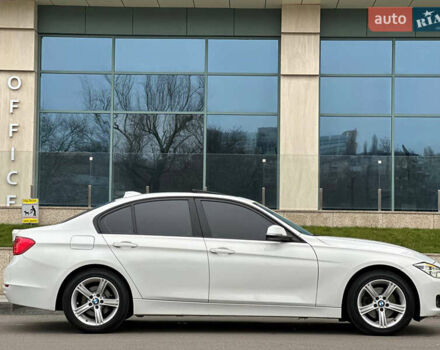Белый БМВ 3 Серия, объемом двигателя 2 л и пробегом 110 тыс. км за 13300 $, фото 3 на Automoto.ua