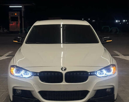 БМВ 3 Серия 2013 в Днепре (Днепропетровске) на Automoto.ua Белый БМВ 3 Серия, объемом двигателя 2 л и пробегом 210 тыс. км за 13000 $, фото 8 на Automoto.ua