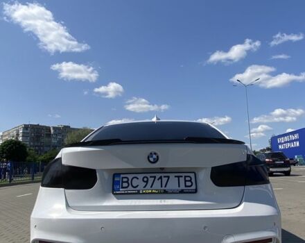 Белый БМВ 3 Серия, объемом двигателя 2 л и пробегом 170 тыс. км за 12800 $, фото 7 на Automoto.ua