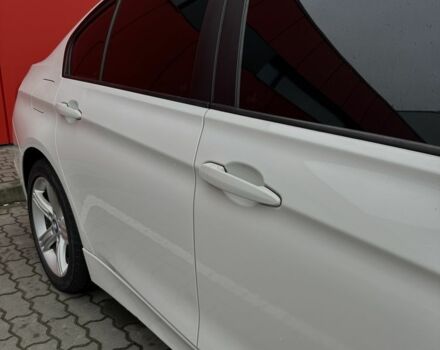 Белый БМВ 3 Серия, объемом двигателя 2 л и пробегом 148 тыс. км за 13500 $, фото 3 на Automoto.ua