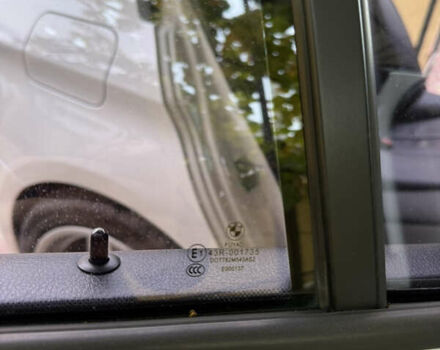 Белый БМВ 3 Серия, объемом двигателя 3 л и пробегом 184 тыс. км за 17000 $, фото 49 на Automoto.ua