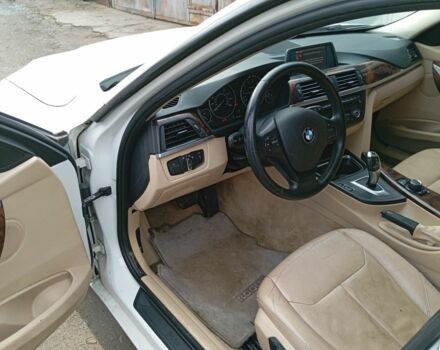 Білий БМВ 3 Серія, об'ємом двигуна 2 л та пробігом 216 тис. км за 8700 $, фото 6 на Automoto.ua