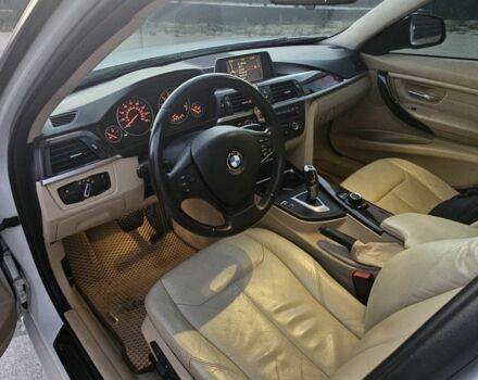 Белый БМВ 3 Серия, объемом двигателя 2 л и пробегом 216 тыс. км за 13000 $, фото 4 на Automoto.ua