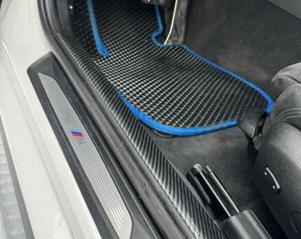 Білий БМВ 3 Серія, об'ємом двигуна 2 л та пробігом 243 тис. км за 16400 $, фото 24 на Automoto.ua