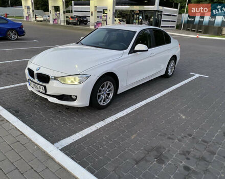 Білий БМВ 3 Серія, об'ємом двигуна 2 л та пробігом 200 тис. км за 11000 $, фото 6 на Automoto.ua