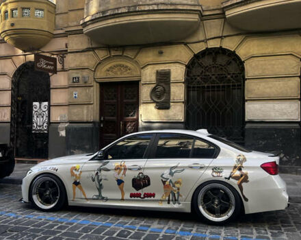 Белый БМВ 3 Серия, объемом двигателя 2 л и пробегом 222 тыс. км за 15000 $, фото 1 на Automoto.ua