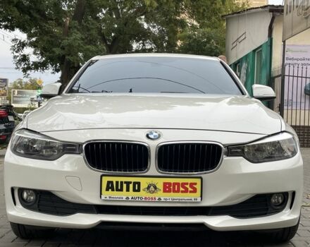 Белый БМВ 3 Серия, объемом двигателя 2 л и пробегом 219 тыс. км за 11000 $, фото 4 на Automoto.ua