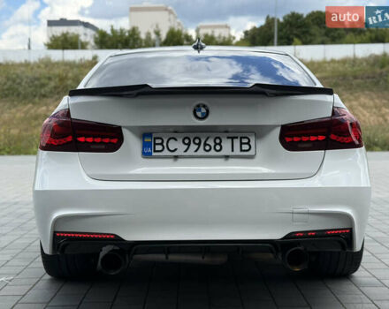Белый БМВ 3 Серия, объемом двигателя 2 л и пробегом 152 тыс. км за 14200 $, фото 9 на Automoto.ua