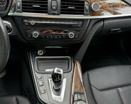 БМВ 3 Серия 2013 в Одессе на Automoto.ua Белый БМВ 3 Серия, объемом двигателя 2 л и пробегом 138 тыс. км за 10900 $, фото 21 на Automoto.ua