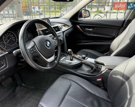 БМВ 3 Серия 2013 в Одессе на Automoto.ua Белый БМВ 3 Серия, объемом двигателя 2 л и пробегом 138 тыс. км за 10900 $, фото 12 на Automoto.ua