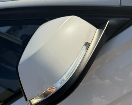 Білий БМВ 3 Серія, об'ємом двигуна 1.6 л та пробігом 171 тис. км за 13700 $, фото 10 на Automoto.ua