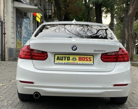 Белый БМВ 3 Серия, объемом двигателя 2 л и пробегом 219 тыс. км за 11000 $, фото 8 на Automoto.ua