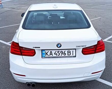 Білий БМВ 3 Серія, об'ємом двигуна 2 л та пробігом 155 тис. км за 15000 $, фото 2 на Automoto.ua