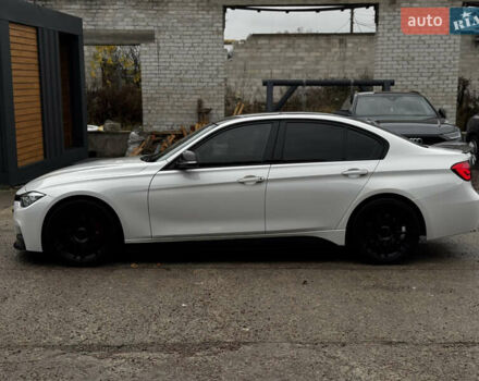 Білий БМВ 3 Серія, об'ємом двигуна 3 л та пробігом 186 тис. км за 18500 $, фото 7 на Automoto.ua
