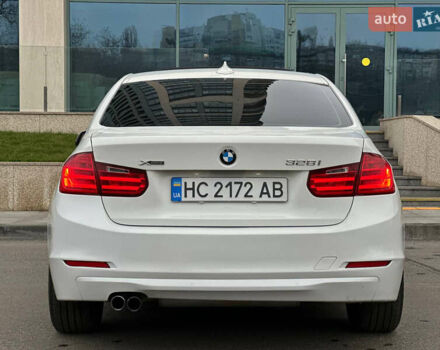 Белый БМВ 3 Серия, объемом двигателя 2 л и пробегом 110 тыс. км за 13300 $, фото 11 на Automoto.ua